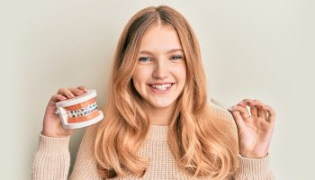 Invisalign Vs Braces Differences: Pros, Cons, Treatment, and Cost